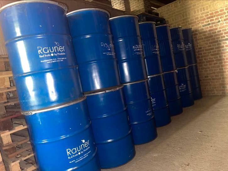 Metalen vat van 220 liter (deksel + omsnoering). 100% SCHOON, Tuin en Terras, Regentonnen, Ophalen of Verzenden