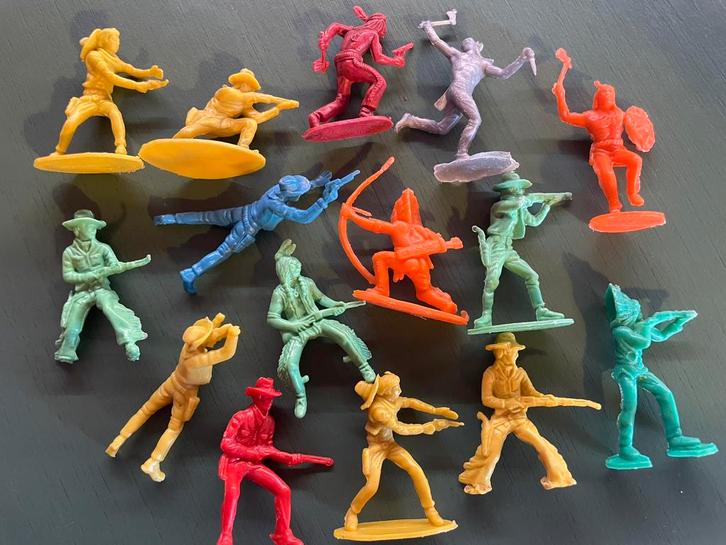 Cowboys en indianen 1970, Verzamelen, Poppetjes en Figuurtjes, Zo goed als nieuw, Ophalen