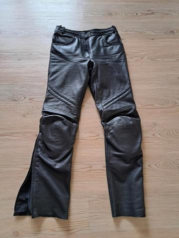 Richa leren dames broek beschikbaar voor biedingen
