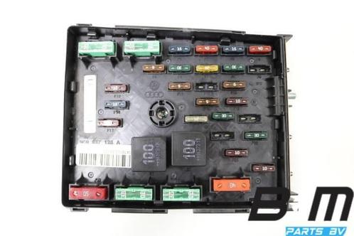 Zekeringkast motorruimte Audi RSQ3, Auto-onderdelen, Elektronica en Kabels, Gebruikt