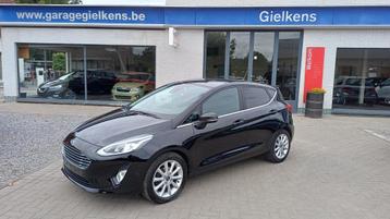 Ford Fiesta 1.1i /carplay/airco/pdc/1j.garantie. beschikbaar voor biedingen