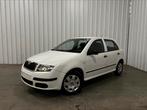 - Skoda Fabia - 1.2 Essence - 100000 km - 1 propriétaire -, 5 places, Tissu, Phares antibrouillard, Achat