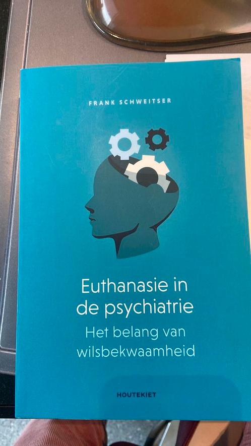 F. Schweitser - Euthanasie in de psychiatrie, Boeken, Politiek en Maatschappij, Zo goed als nieuw, Ophalen of Verzenden