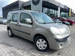 Renault Kangoo 1,6i benzine TOMTOM ** 1 JAAR GARANTIE **, Auto's, Renault, https://public.car-pass.be/vhr/f7d310af-eec8-496f-aa4c-ec847e5d7f88