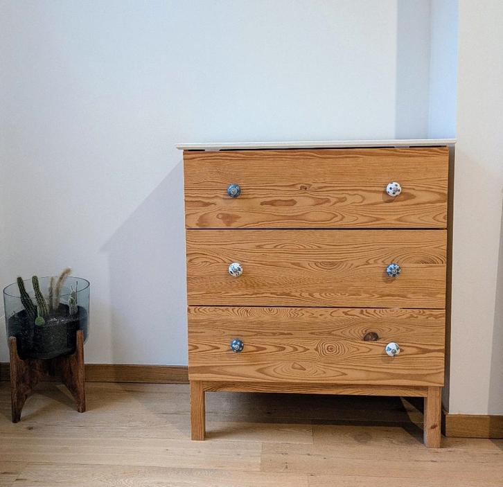 Commode /Chest of drawers, Maison & Meubles, Armoires | Commodes, Comme neuf, Moins de 100 cm, 50 à 100 cm, 25 à 50 cm, Pin, 3 ou 4 tiroirs