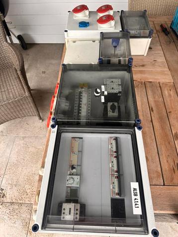 Electriciteits kasten, Doe-het-zelf en Bouw, Ophalen, Gebruikt, Schakelaar