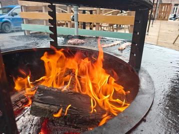 Ofyr bakplaat show bbq Smash burgers beschikbaar voor biedingen