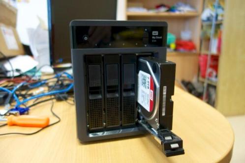 Western Digital NAS - 8TB (2x 4TB) MyCloud EX4 - 4 Bays, Computers en Software, NAS, Zo goed als nieuw, Ophalen of Verzenden