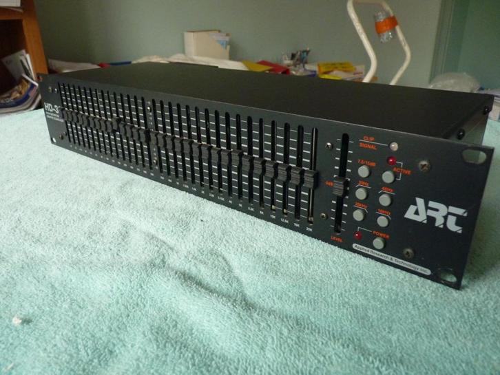 EQUALIZER ART HD-31 (2 BESCHIKBAAR), Muziek en Instrumenten, Soundmodules, Gebruikt, Overige merken, Ophalen of Verzenden