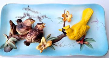 Vintage wandbordje met vogels beschikbaar voor biedingen