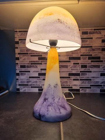 Lampe Champignon en pate de verre  beschikbaar voor biedingen