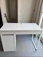 IKEA MICKE Bureau | 105x50 cm | Wit, Gebruikt, Ophalen of Verzenden, Bureau