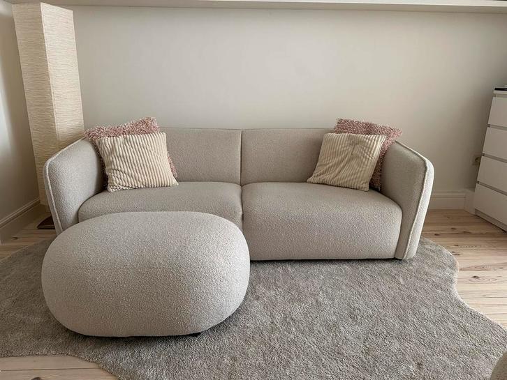 Bouclé - Crème 3-zitsbank, Huis en Inrichting, Zetels | Zetels en Chaises Longues, Zo goed als nieuw, Driepersoons, 200 tot 250 cm