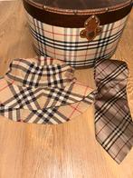 Burberry bucket hat, stropdas en doos, Ophalen