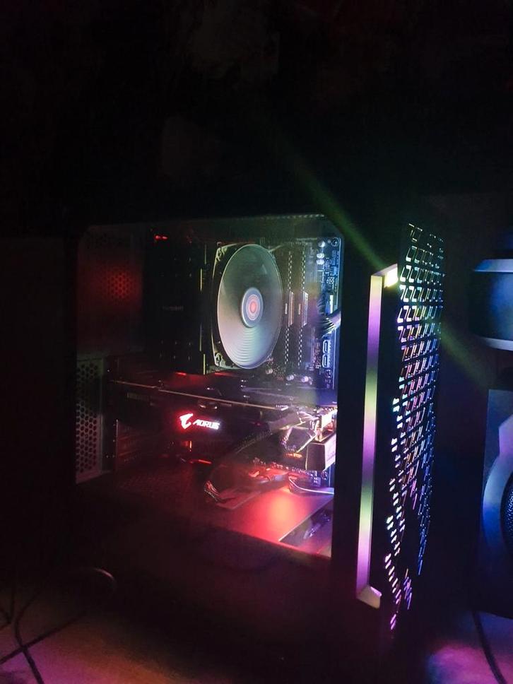 Desktop met 2 scherme, Computers en Software, Desktop Pc's, SSD, Gaming, Ophalen