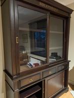 Autenthieke bibliotheekkast, Enlèvement