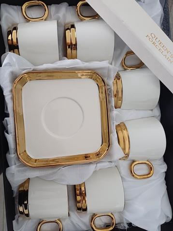 Queen's porcelain koffieset beschikbaar voor biedingen