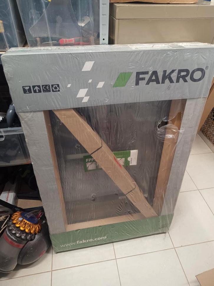 Fakro dakraam 78x118, Doe-het-zelf en Bouw, Glas en Ramen, Nieuw, Dakraam, 80 tot 120 cm, Minder dan 80 cm, Dubbelglas, Ophalen