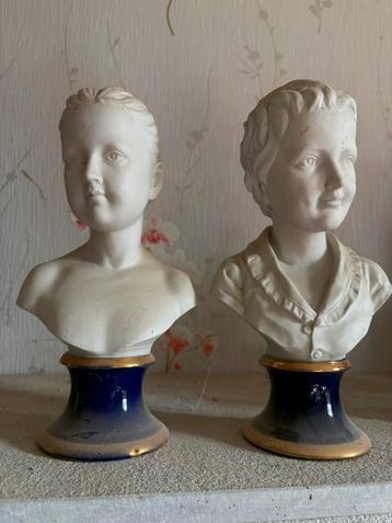 Paire de bustes décoratifs en biscuit de porcelaine Pucci beschikbaar voor biedingen