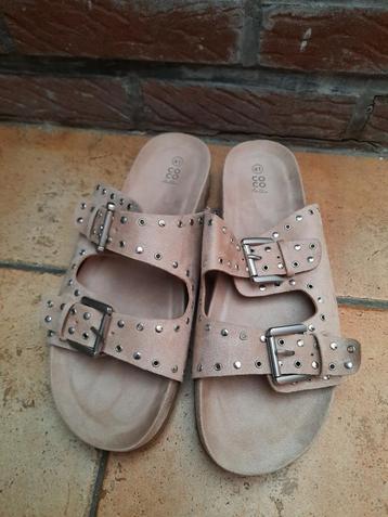 Nieuwe roze sandalen maat 41