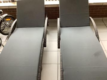 Ligstoelen  beschikbaar voor biedingen