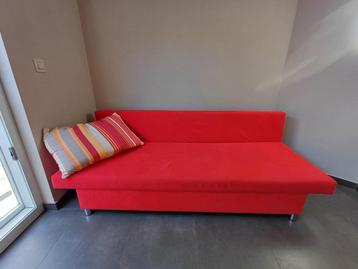 Gratis rode zetel (openklapbaar) met 2 kussens beschikbaar voor biedingen