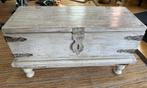 Coffre de style vintage en bois finition blanchie, Maison & Meubles, Moins de 50 cm, 50 à 100 cm, Enlèvement, Utilisé
