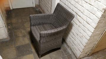 Rieten fauteuil beschikbaar voor biedingen