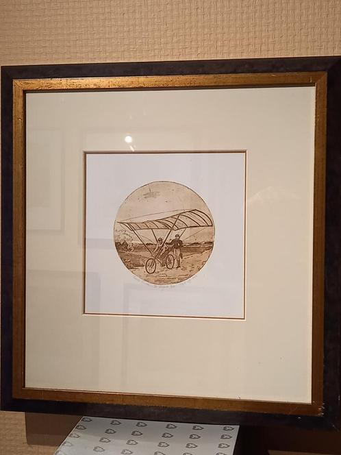 Leentje Linders, ets “De vliegende fiets”, Eigen druk 79/90, Antiek en Kunst, Kunst | Etsen en Gravures, Ophalen of Verzenden