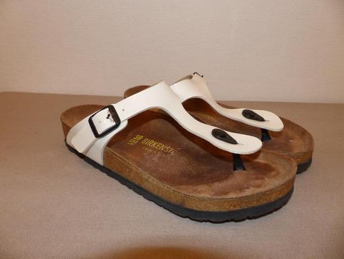 Superbes sandales blanches de Birkenstock - taille 39 - comm, Vêtements | Femmes, Chaussures, Comme neuf, Sandales et Mûles, Blanc