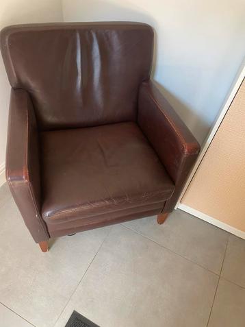 Donkerbruine Lederen Fauteuils – Comfortabel en Stijlvol beschikbaar voor biedingen