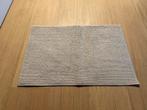 Tapijt 60cmx40cm, Ophalen, Zo goed als nieuw, Beige