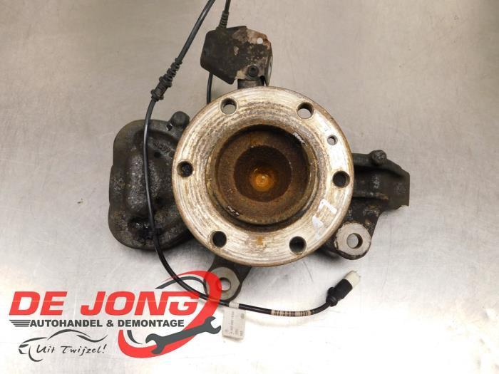 Fusee links-voor van een Mercedes Sprinter, Auto-onderdelen, Ophanging en Onderstel, Mercedes-Benz, Gebruikt, 3 maanden garantie