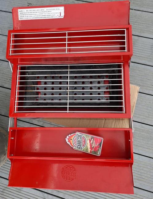 Kleine BBQ gereedschapskist, draagbare houtskoolbarbecue, Tuin en Terras, Houtskoolbarbecues, Zo goed als nieuw, Ophalen
