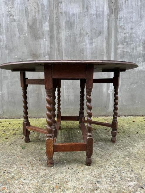 Table d'appoint antique en bois - pliable - Anglais, Maison & Meubles, Tables | Tables d'appoint, Utilisé, Ovale, 60 cm ou plus
