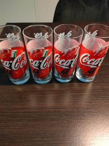 4 Coca Cola glazen beschikbaar voor biedingen