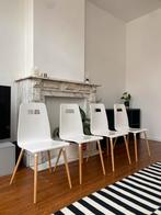 4 witte stoelen met houten poten, Huis en Inrichting, Stoelen, Gebruikt, Wit, Vier, Ophalen
