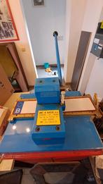 BE kentekenplaatmachine, Ophalen