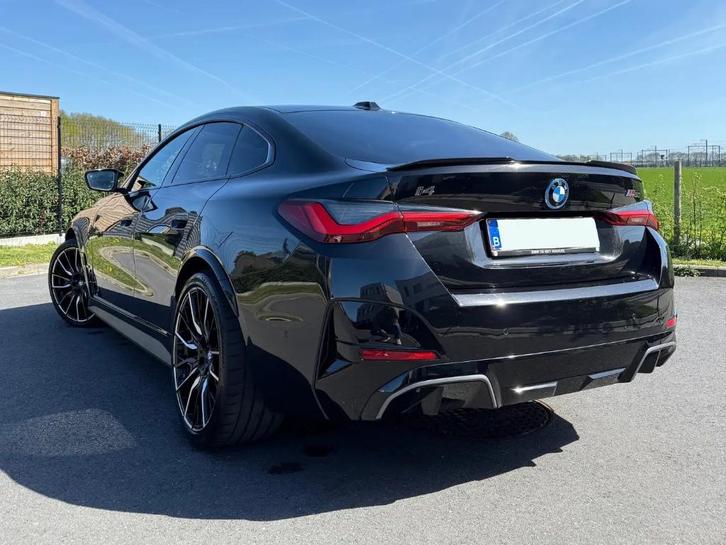 BMW i4 M50 Topstaat (ACCU CAPACITEIT 95%), Auto's, BMW, Particulier, i4, 360° camera, 4x4, ABS, Achteruitrijcamera, Adaptieve lichten