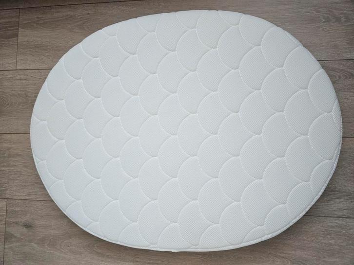 Matelas Stokke Sleepi Mini V3, Kinderen en Baby's, Babywiegjes en Ledikanten, Zo goed als nieuw, Ledikant, Ophalen
