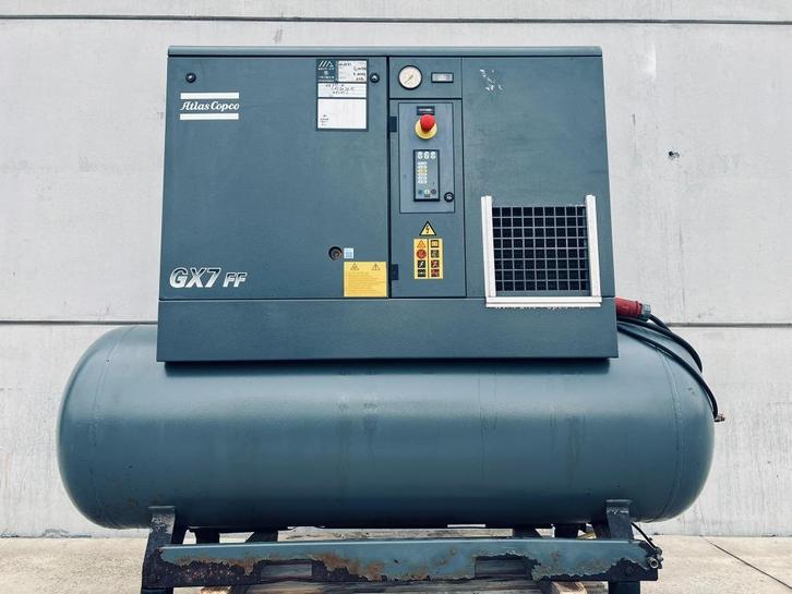 Atlas Copco schroefcompressor met externe droger - 9.8bar, Zakelijke goederen, Machines en Bouw | Pompen en Compressoren, Ophalen