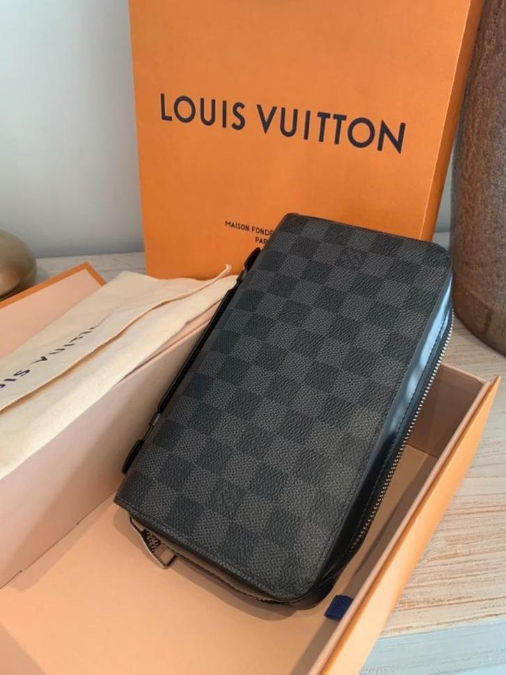 Louis vuitton zippy wallet xl, Handtassen en Accessoires, Tassen | Schoudertassen, Zo goed als nieuw, Overige merken, Zwart, Leer
