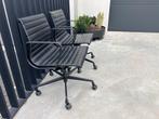 Vitra Eames EA117 lederen bureaustoelen, 2x, Huis en Inrichting, Verzenden, Zo goed als nieuw, Zwart, Bureaustoel