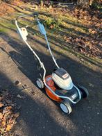 Elektrische grasmachine op batterij, Tuin en Terras, Ophalen, Stilh, Accu-grasmaaier, Zo goed als nieuw