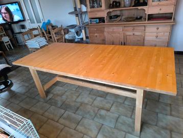 Grote eettafel 221x100 uitschuifbaar tot 268cm beschikbaar voor biedingen