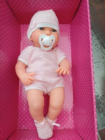 Kenza pop 40 cm beschikbaar voor biedingen