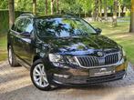 Skoda octavia 1.0TSI  AMBITION | ZETELVERWARMING | TREKHAAK, Auto's, Stof, Zwart, Bedrijf, 5 deurs