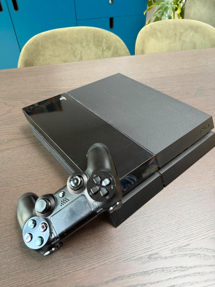 Playstation 4 (PS4) + controller (+ games), Games en Spelcomputers, Spelcomputers | Sony PlayStation 4, Gebruikt, Original, 500 GB