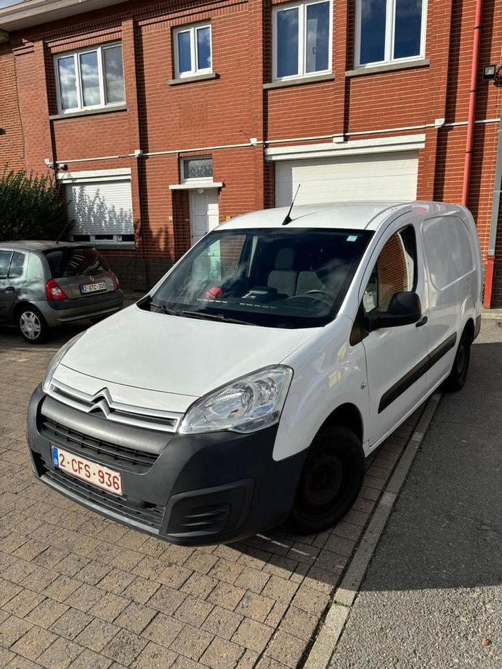 Citroen Berlingo 1.6 Long chassis PRÊT À IMMATRICULER, Auto's, Bestelwagens en Lichte vracht, Particulier, Citroën, Diesel, Handgeschakeld
