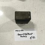 Mercedes w124 Brandstofrelais 003 545 2405, Autos : Pièces & Accessoires, Systèmes à carburant, Enlèvement ou Envoi, Utilisé